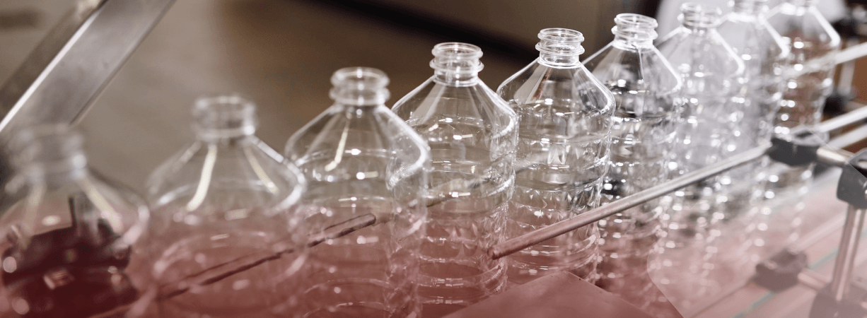 دليل شامل عن مصانع وشركات البلاستيك في تركيا: كيفية استيراد البلاستيك من تركيا، التواصل مع مصانع البلاستيك والكرتون في تركيا، وعقد صفقات مع المصانع